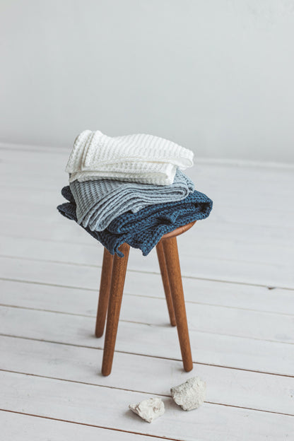linen bath towel