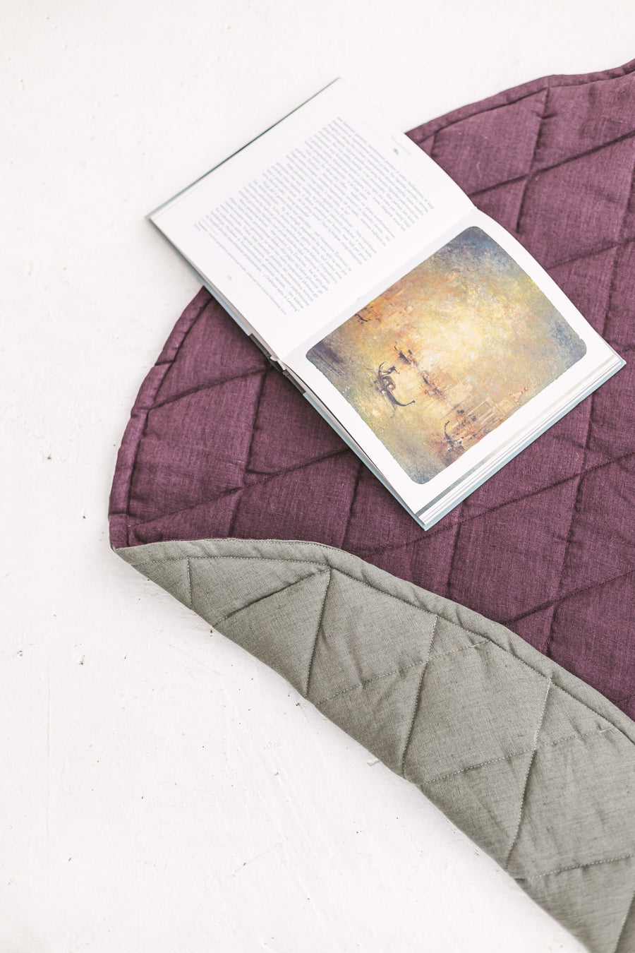 Cloud Gray Dark Teal Round Linen Quilted Rug