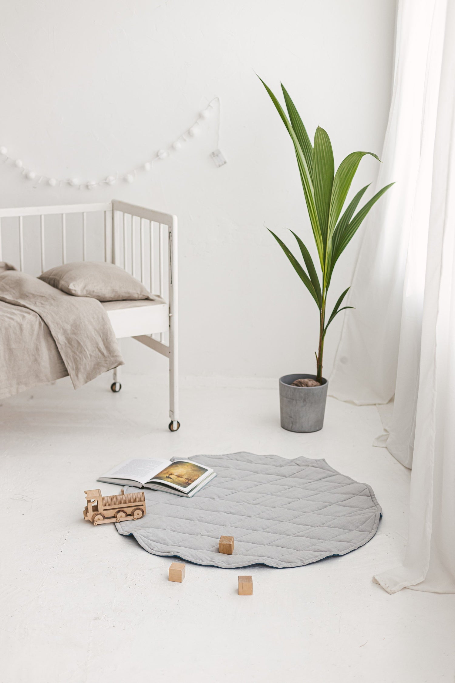 Cloud Gray Dark Teal Round Linen Quilted Rug