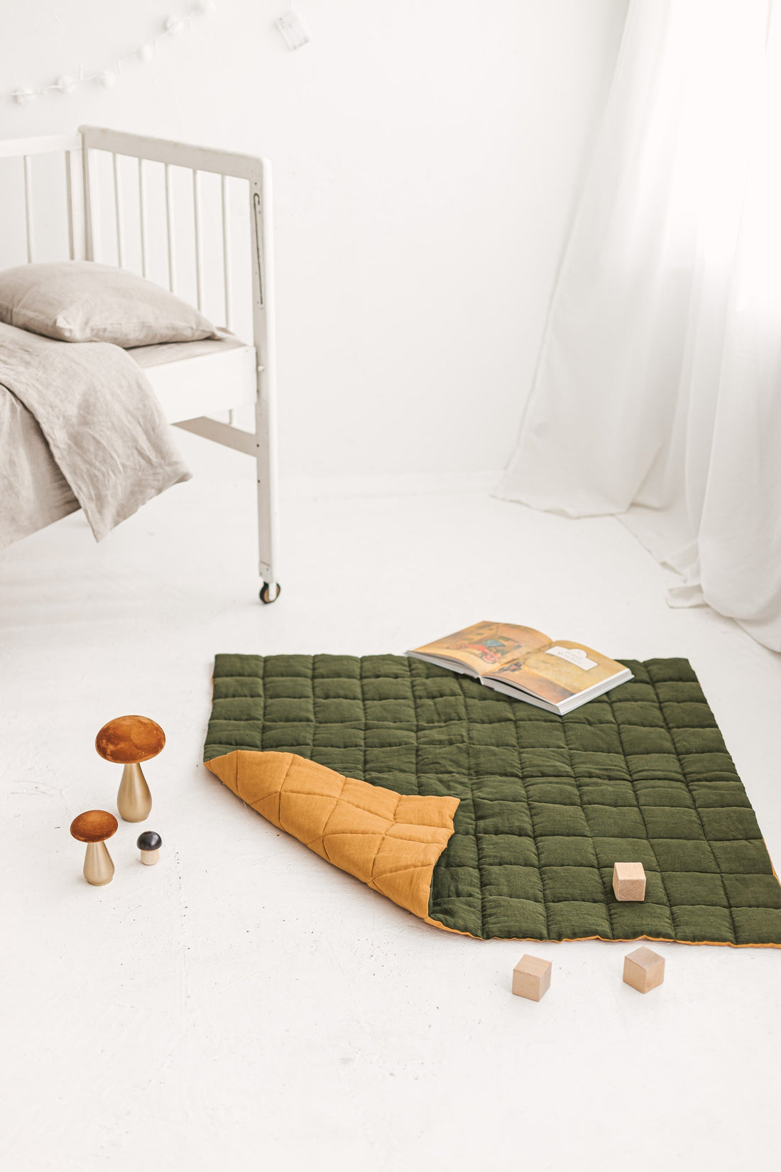 Dark Green Amber Linen Baby Padded Play Mat