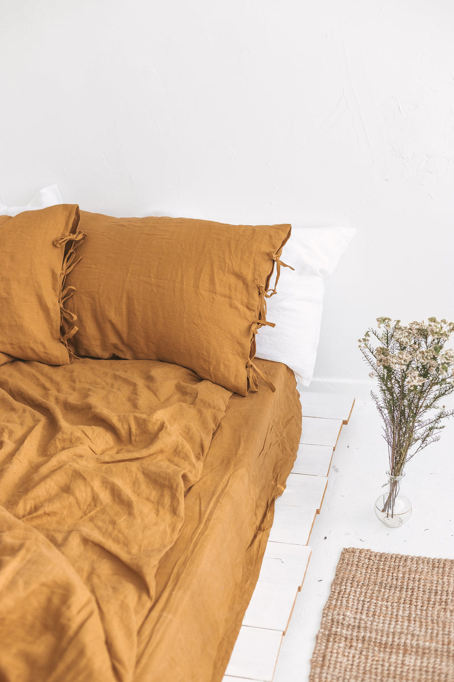 Set Of Amber Linen Duvet Cover And 2 Pillow Cases