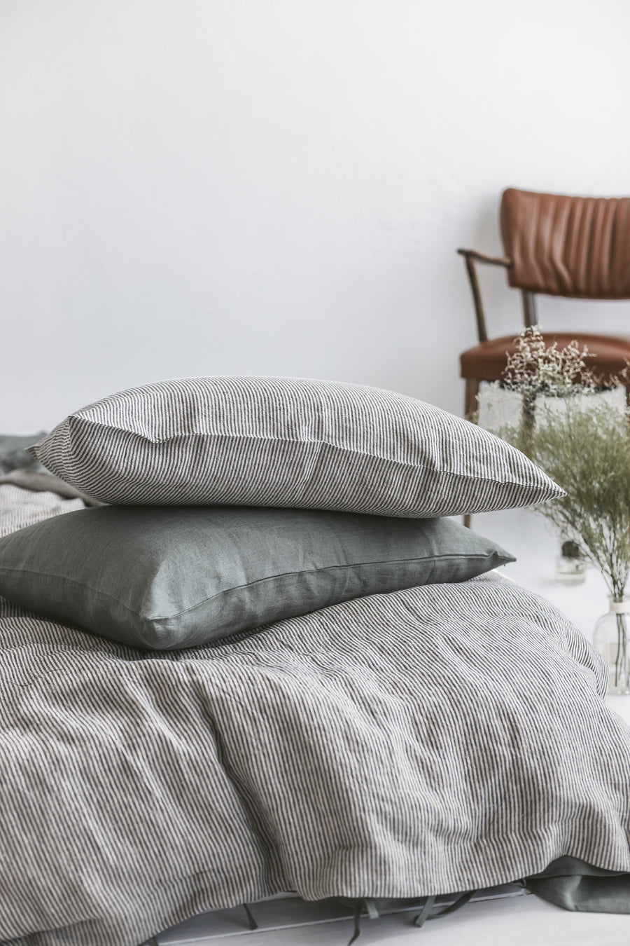 Two Sided Linen Duvet Cover And 2 Pillowcases