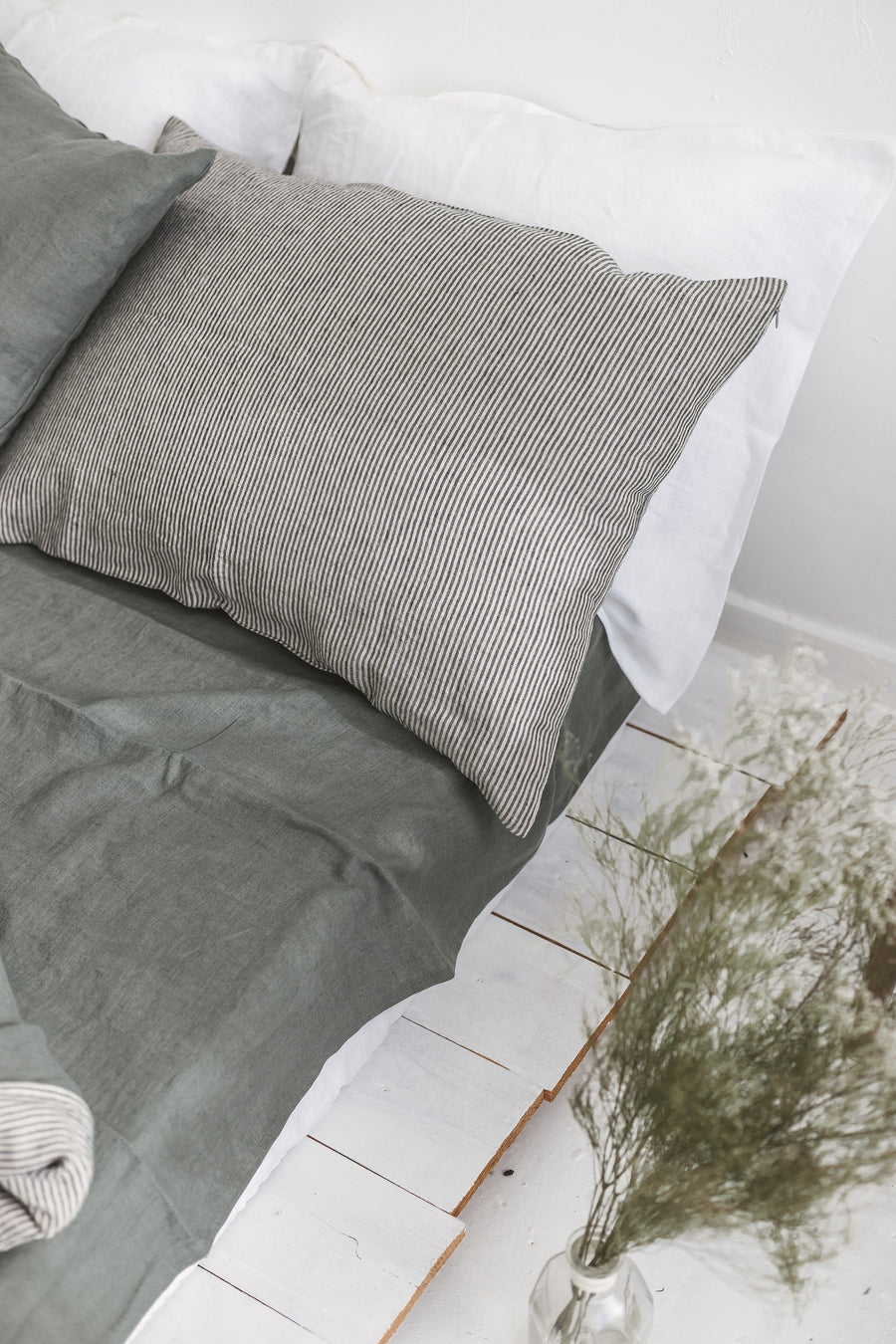 Two Sided Linen Duvet Cover And 2 Pillowcases
