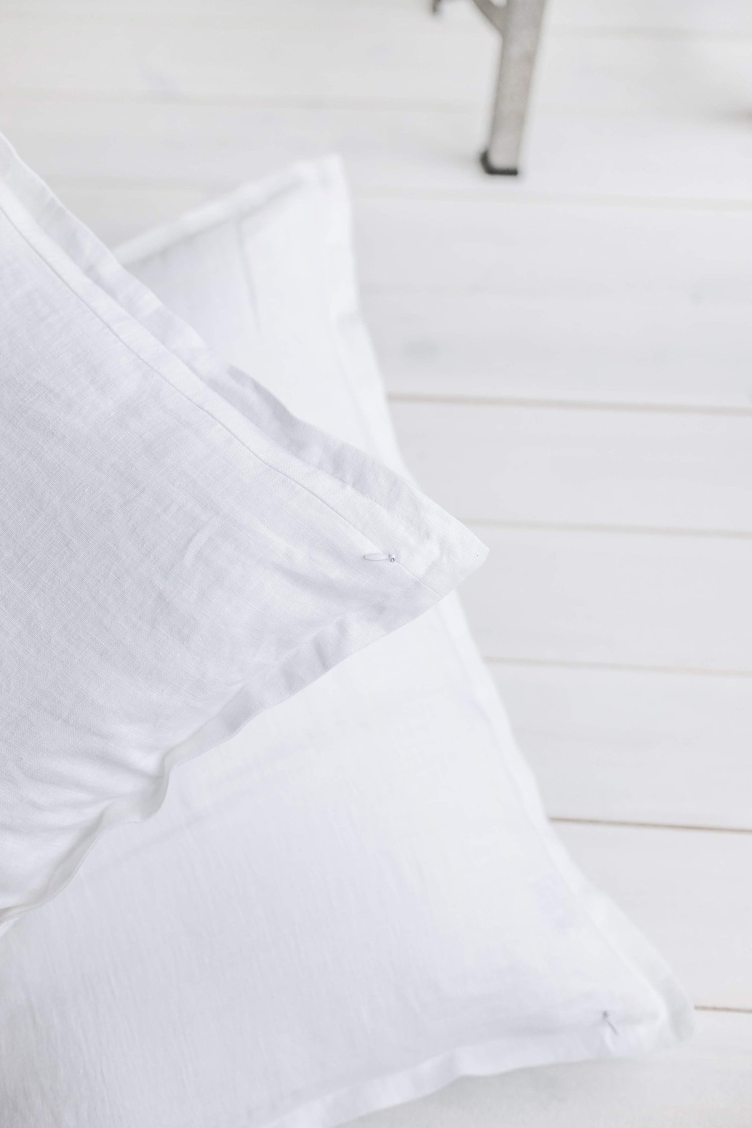 White Flanged Linen Pillow Case