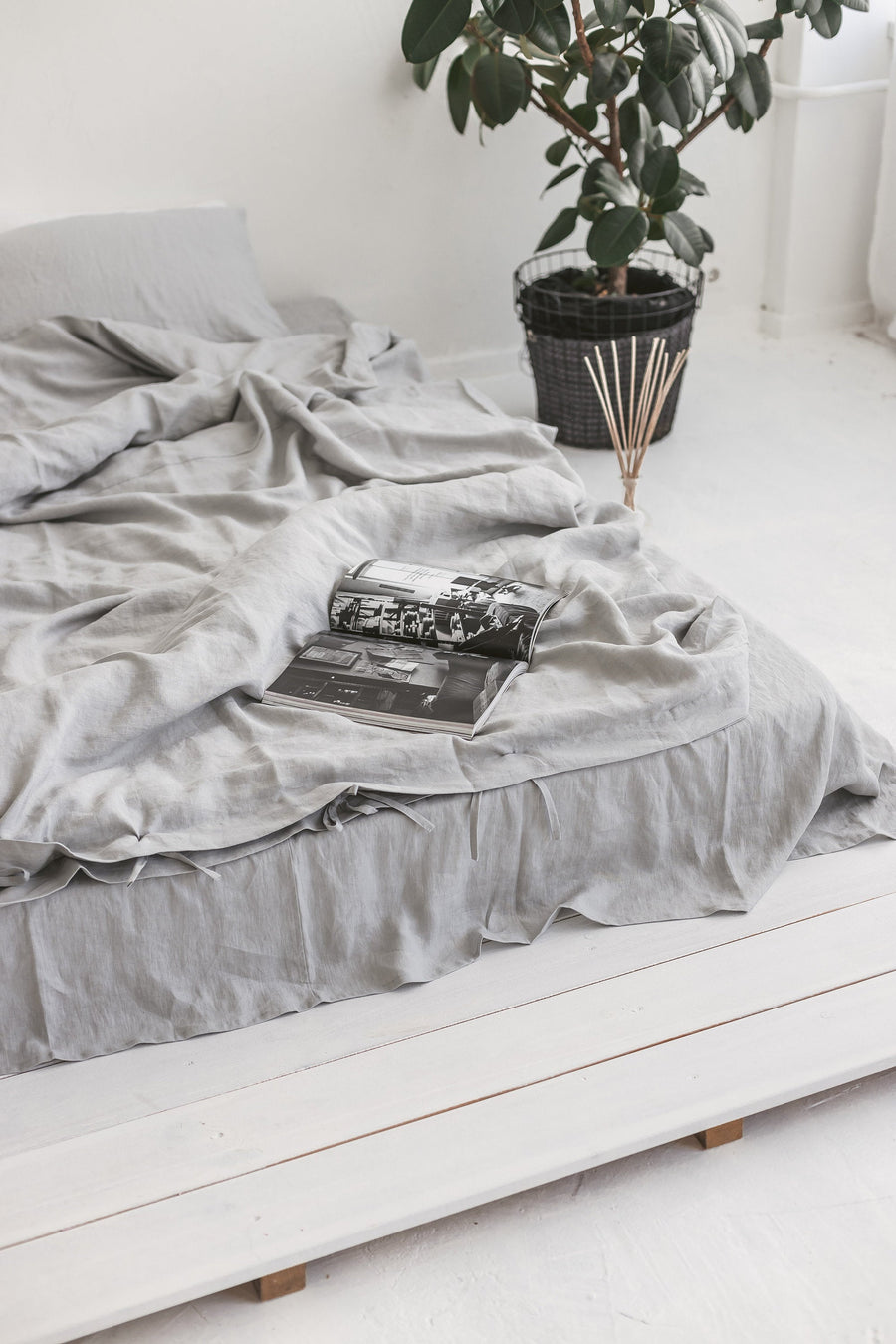 Set Of Cloud Gray Linen Duvet Cover And 2 Pillow Cases