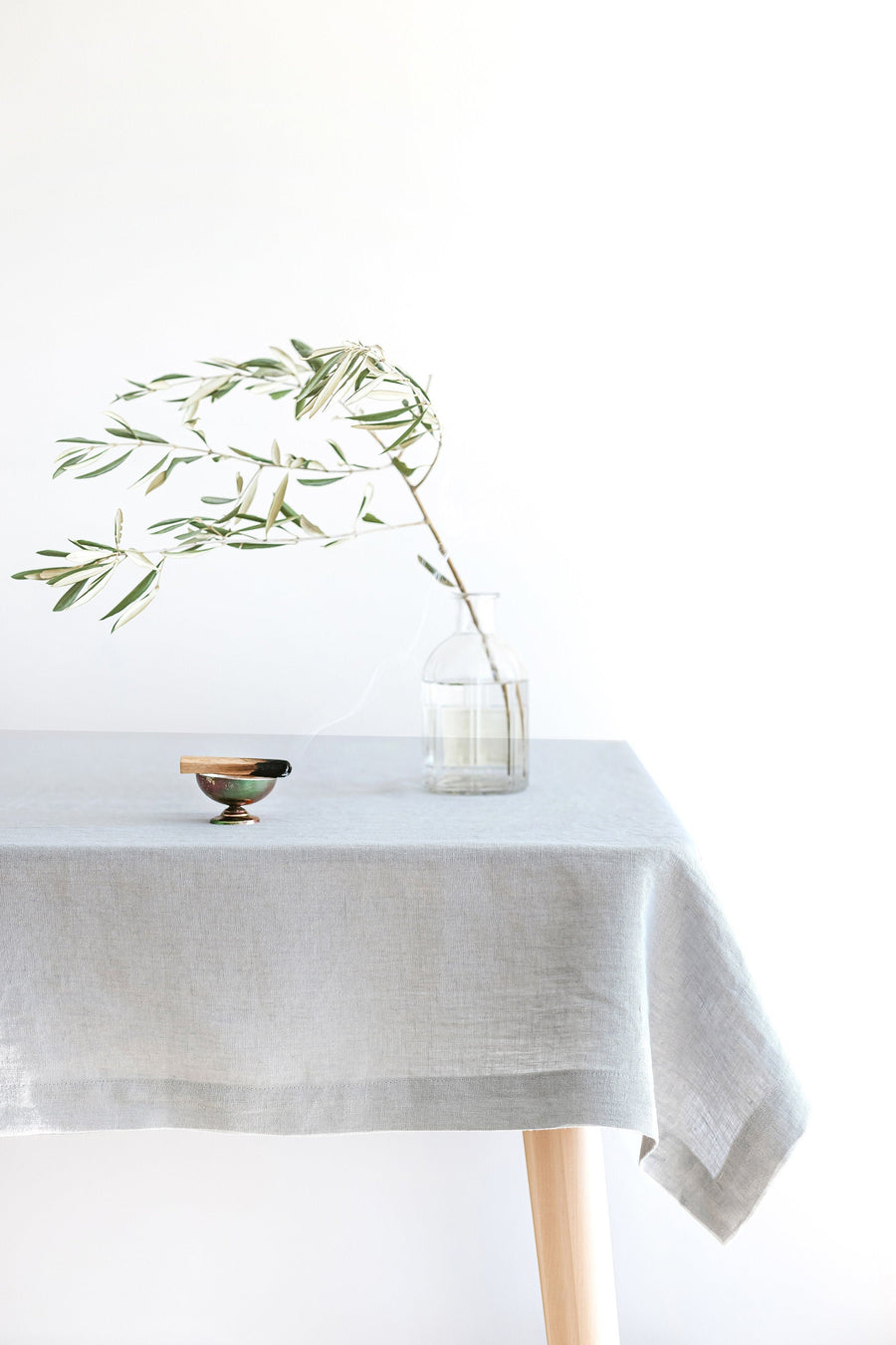 Cloud Gray Linen Tablecloth
