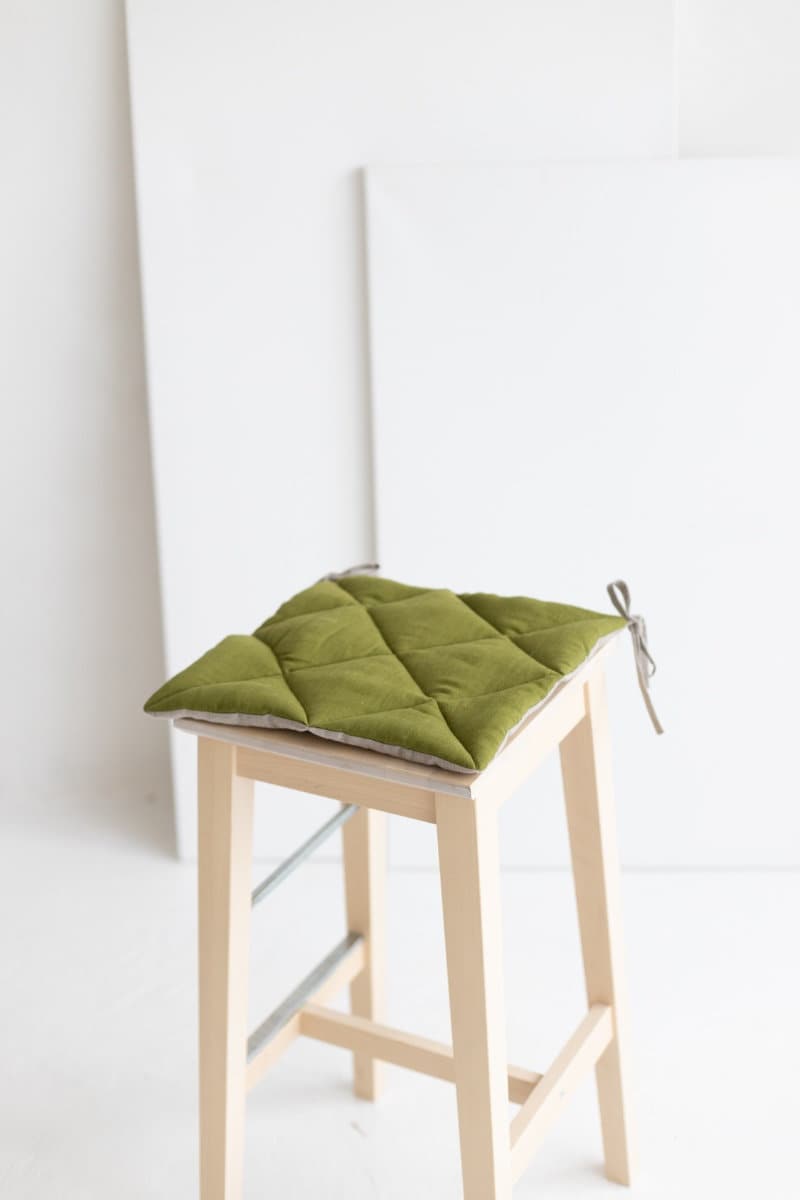 Moss green and Natural Linen Seat Pad