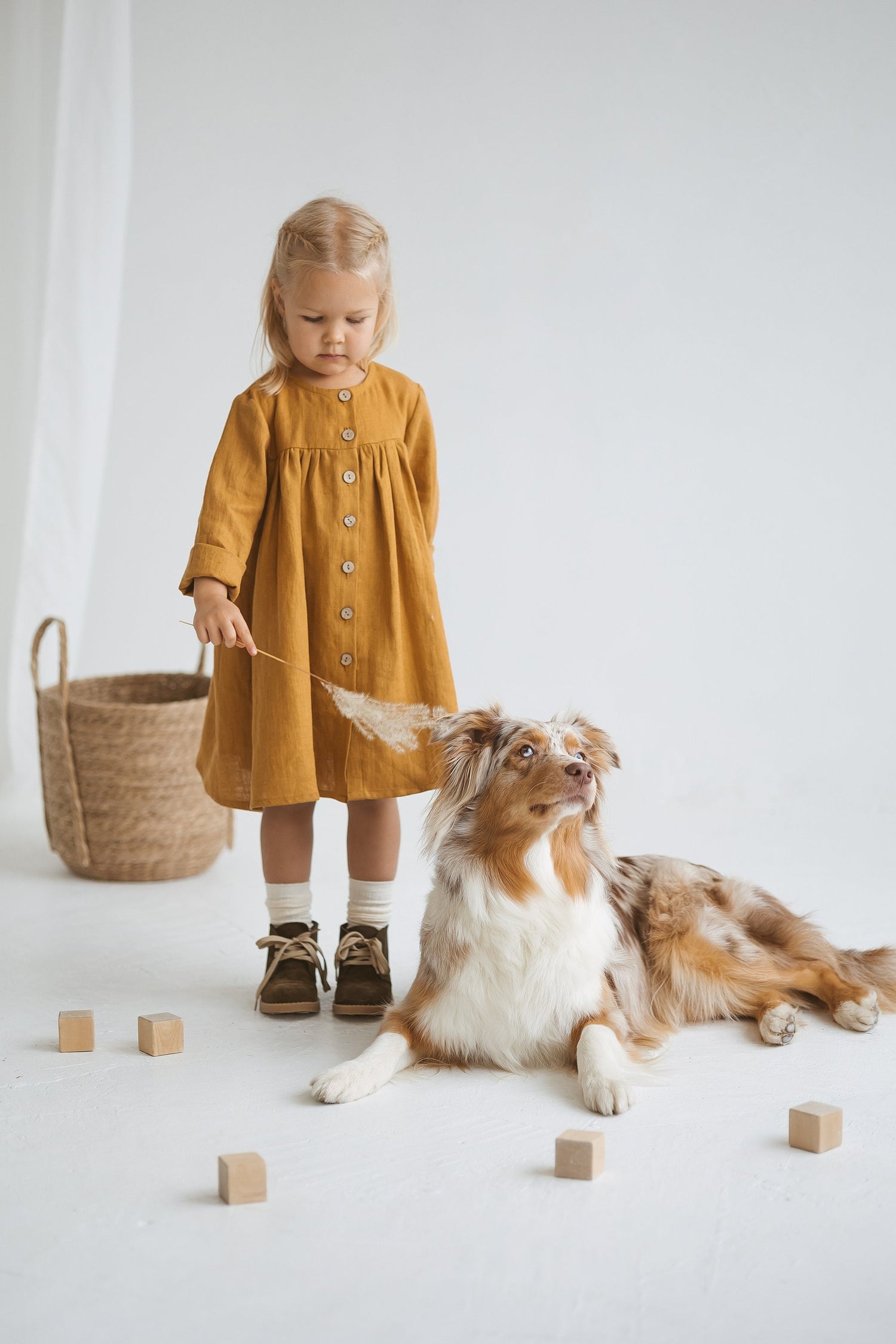 Girls Amber Linen Dress With Buttons