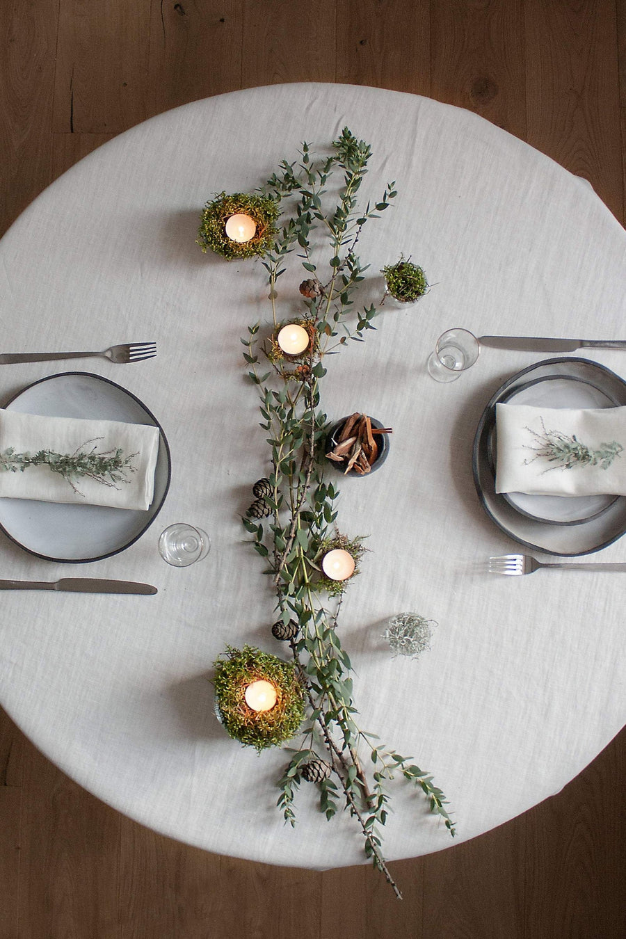 White Round Linen Tablecloth