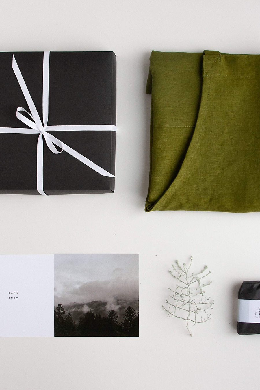 Moss Green Linen Apron Gift Set